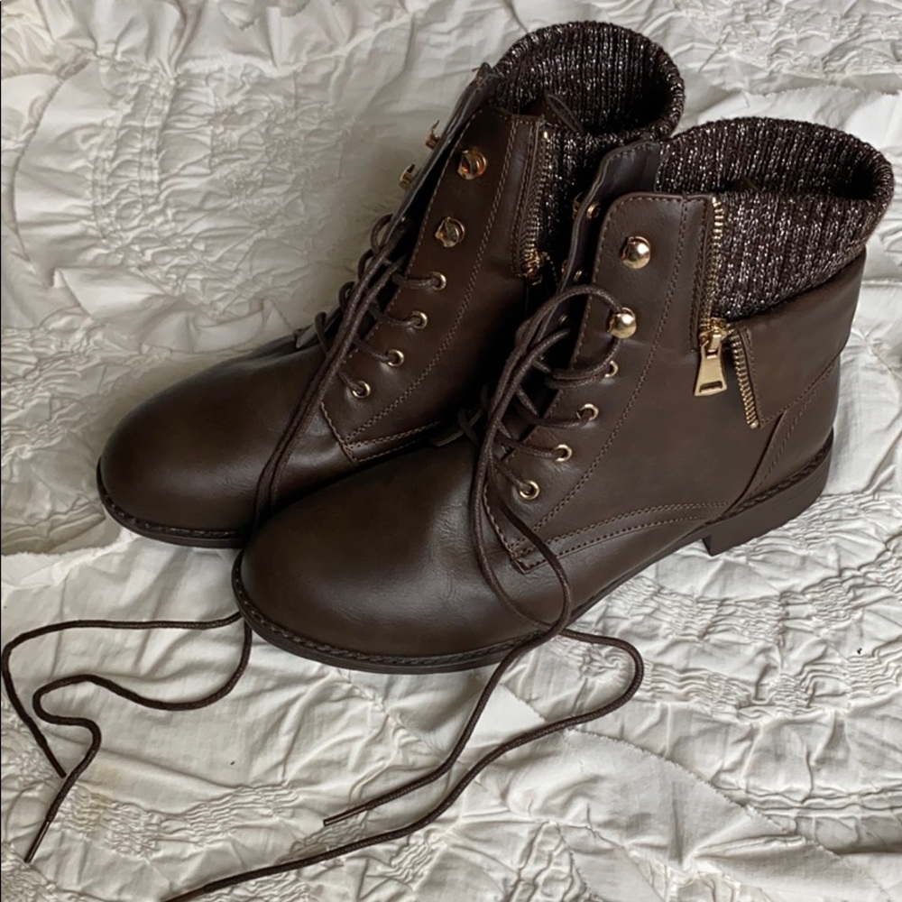 Boots 10
